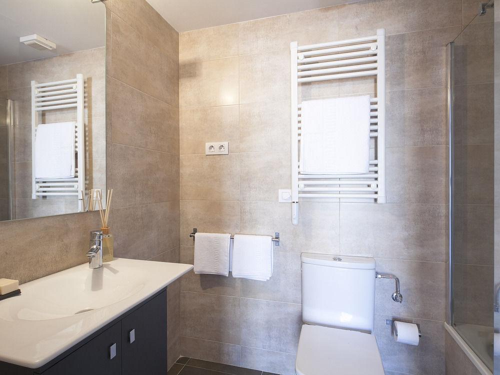 Sleep Eixample By Stay Barcelona Bagian luar foto